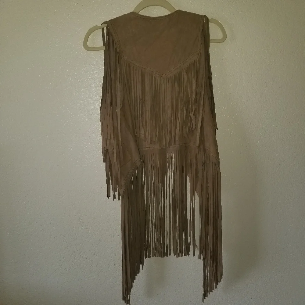 Swap w I speak mermaid ❤️ Spell Vintage Suede Fringe Vest - Picture 3 of 5